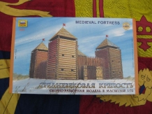 images/productimages/small/Medieval Fortress Zvezda 1;72.jpg
